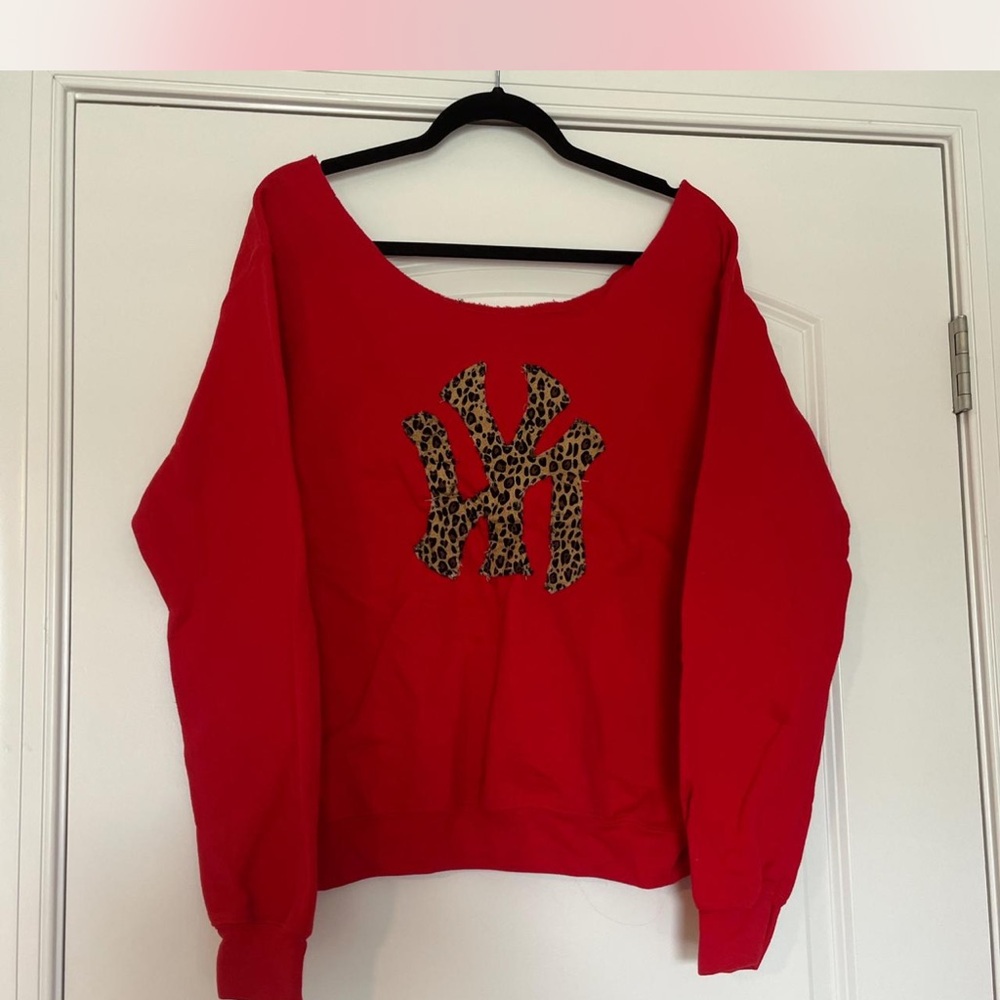 Gildan Red Off-the-Shoulder Sweater with Leopard Accent